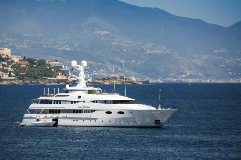 yacht lady sheridan 58m abeking rasmussen 7 1024x683 ezgif com webp to jpg converter