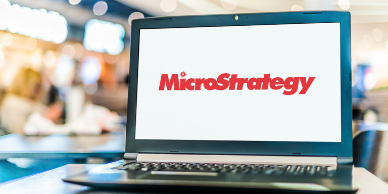 Microstrategy Laptop shutterstock 2213397083 gID 7.jpg@png