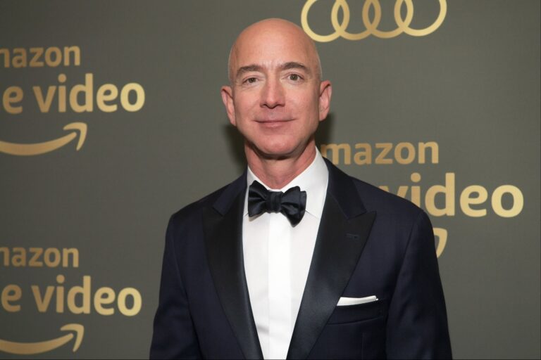 1723058590 Bezos GettyImages 1078542150