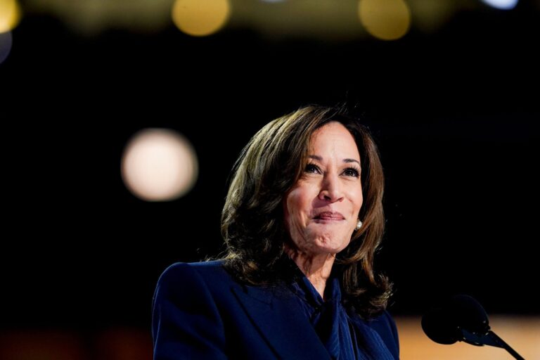 1724958745 kamala harris g 2167179659