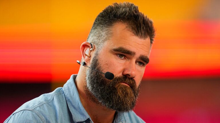 2d20ee4f jason kelce