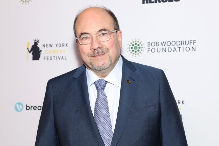 1742918715 Craig Newmark 1779039442